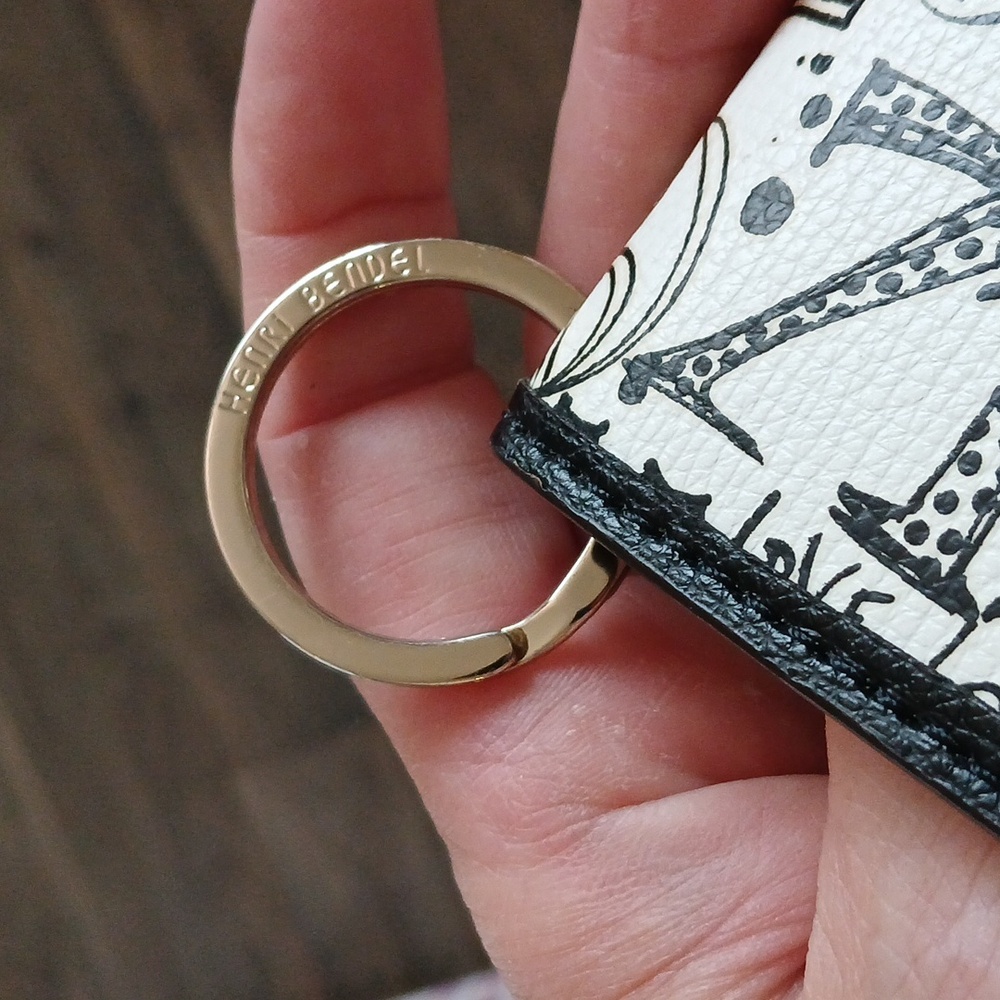Henri Bendel Graffit Card Holder with Key Chain. - Picture 8 of 13